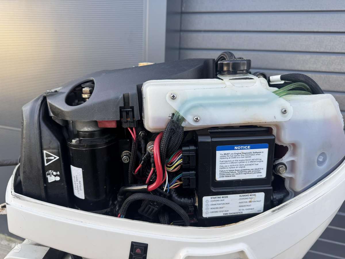 Evinrude E-tec 40 E-tec 40, two stroke outdoor motors