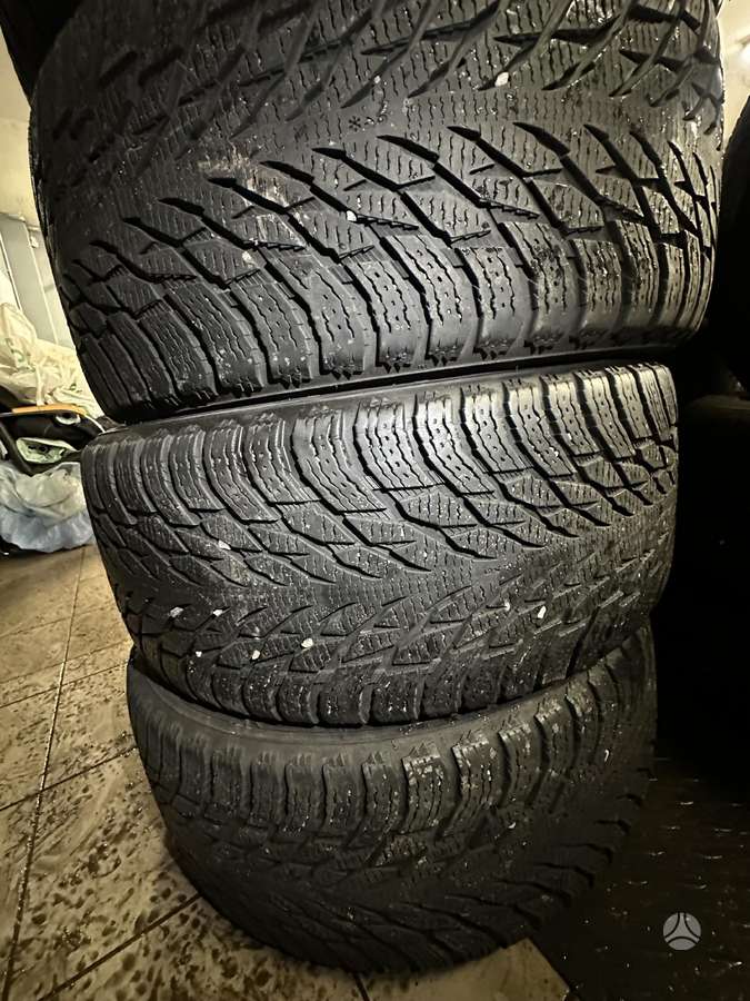 Nokian, winter 275/45 R21
