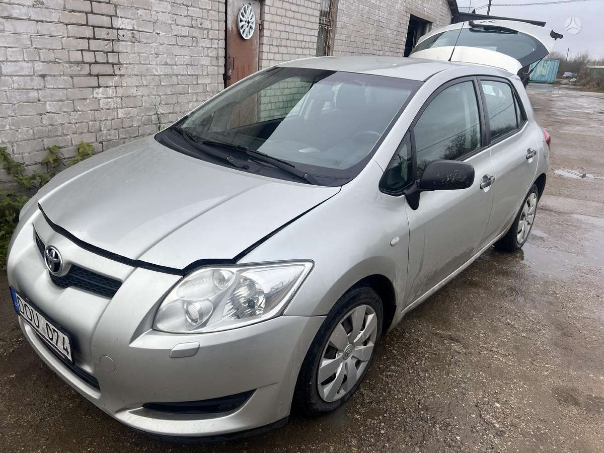 Toyota Auris rezerves daļās