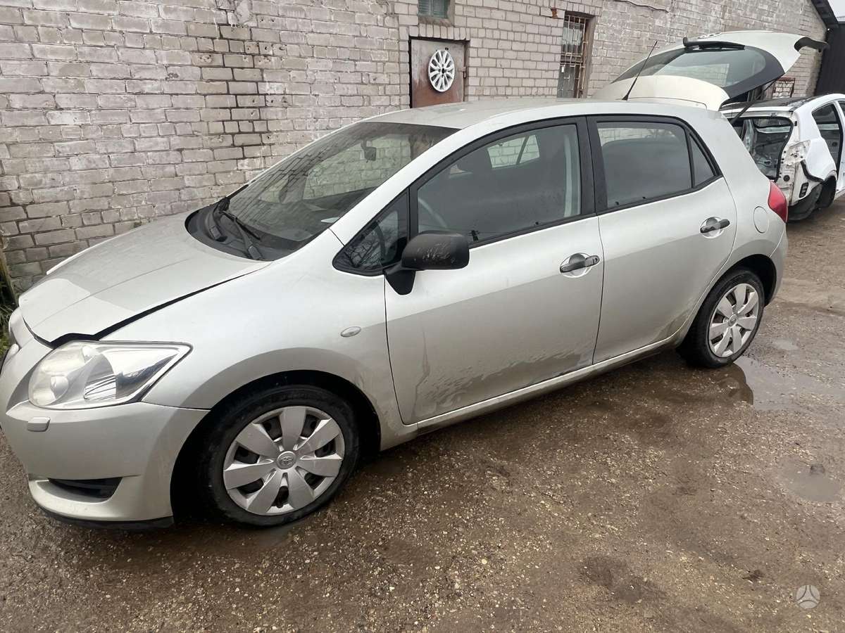 Toyota Auris rezerves daļās