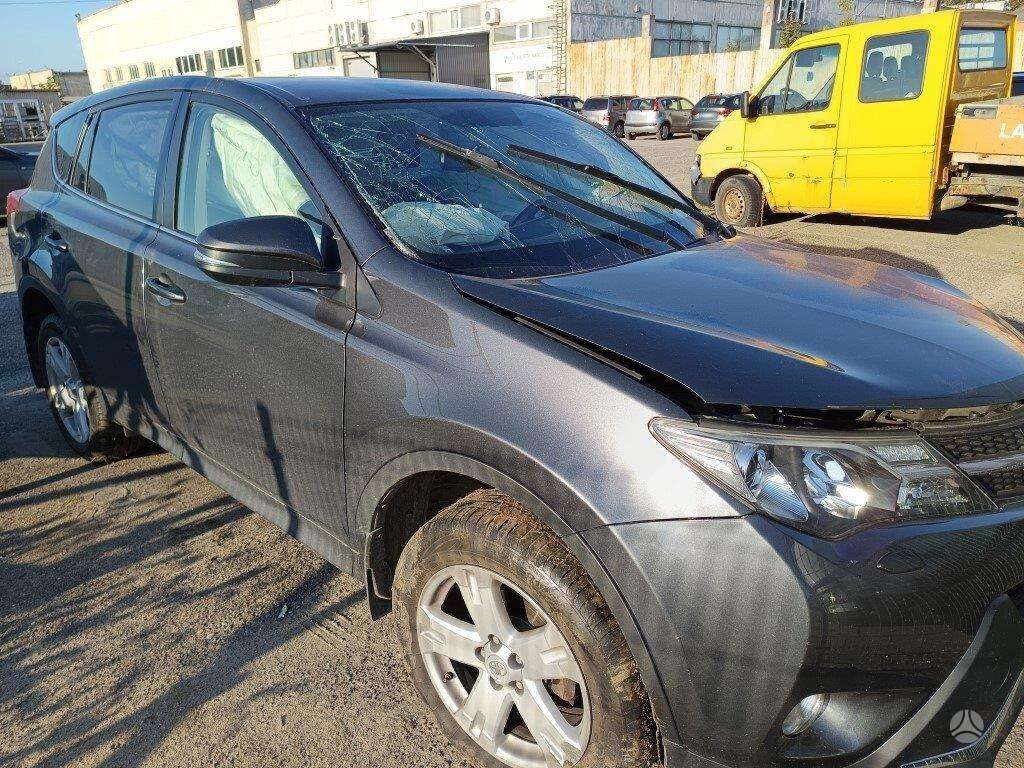 Toyota RAV4 по частям