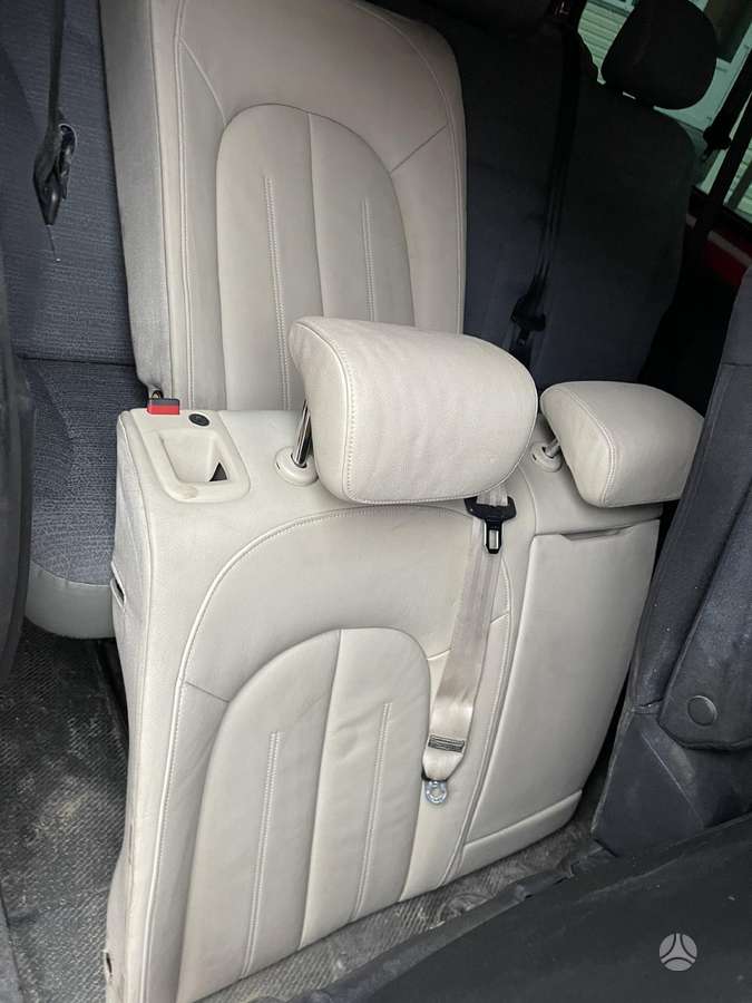 Audi A6 front grill, seats, steering wheel