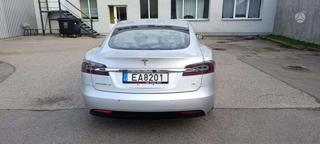 Tesla Model S, 75 kWh, hatchback