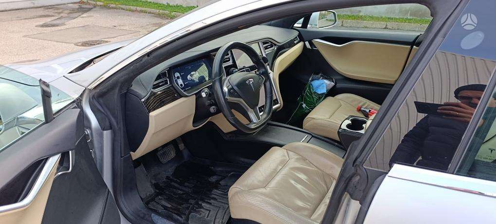 Tesla Model S, 75 kWh, hatchback