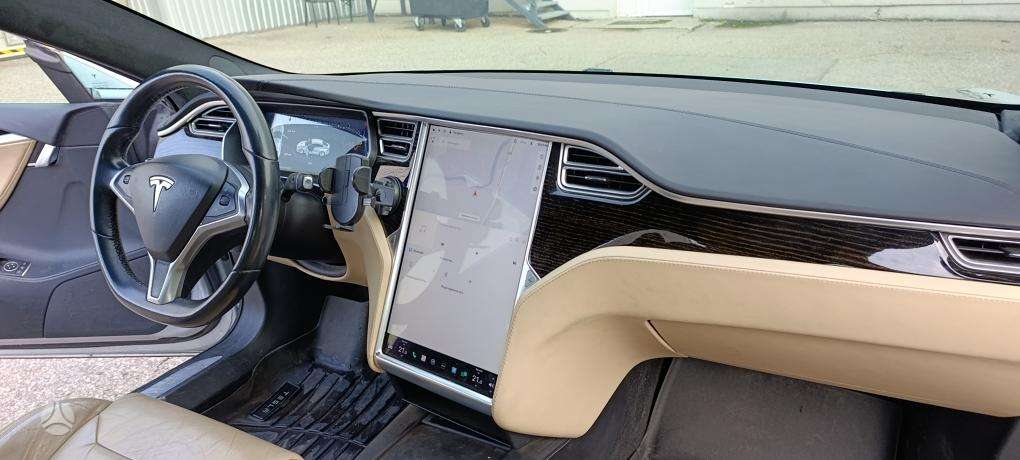 Tesla Model S, 75 kWh, hatchback