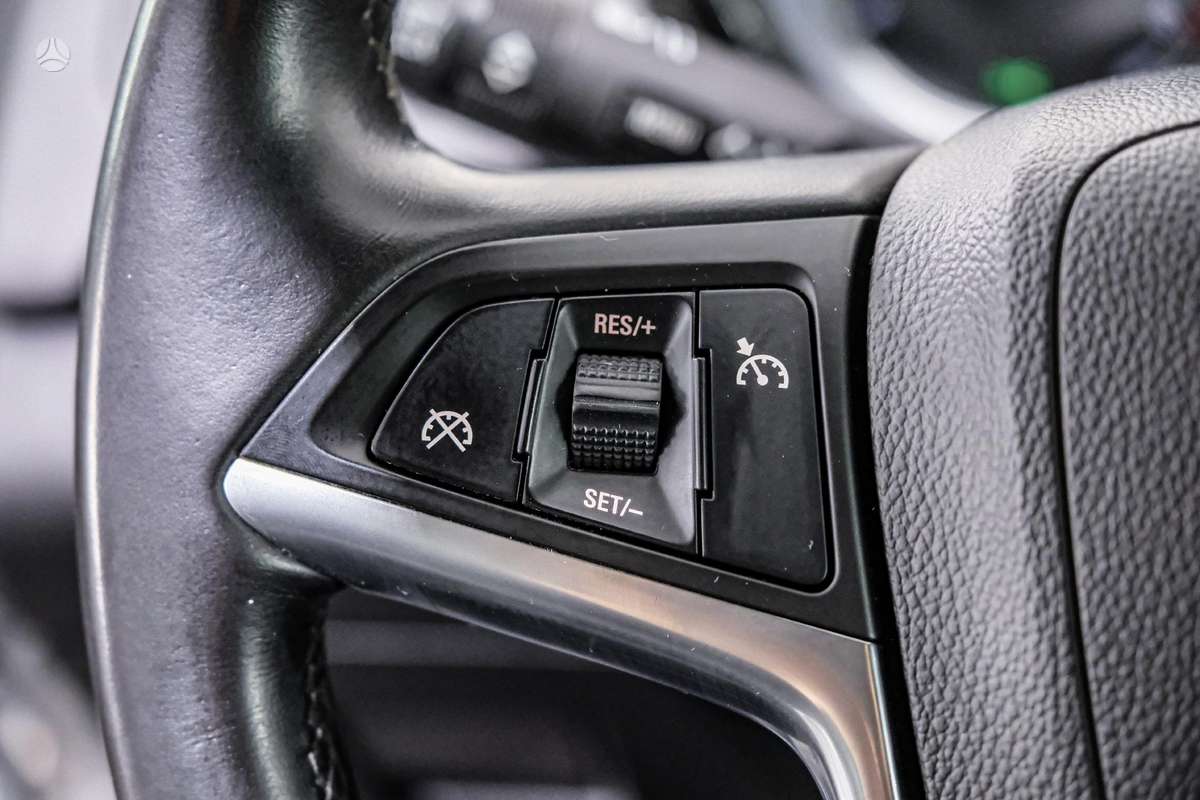 Opel Insignia, 2.0 l., Универсал