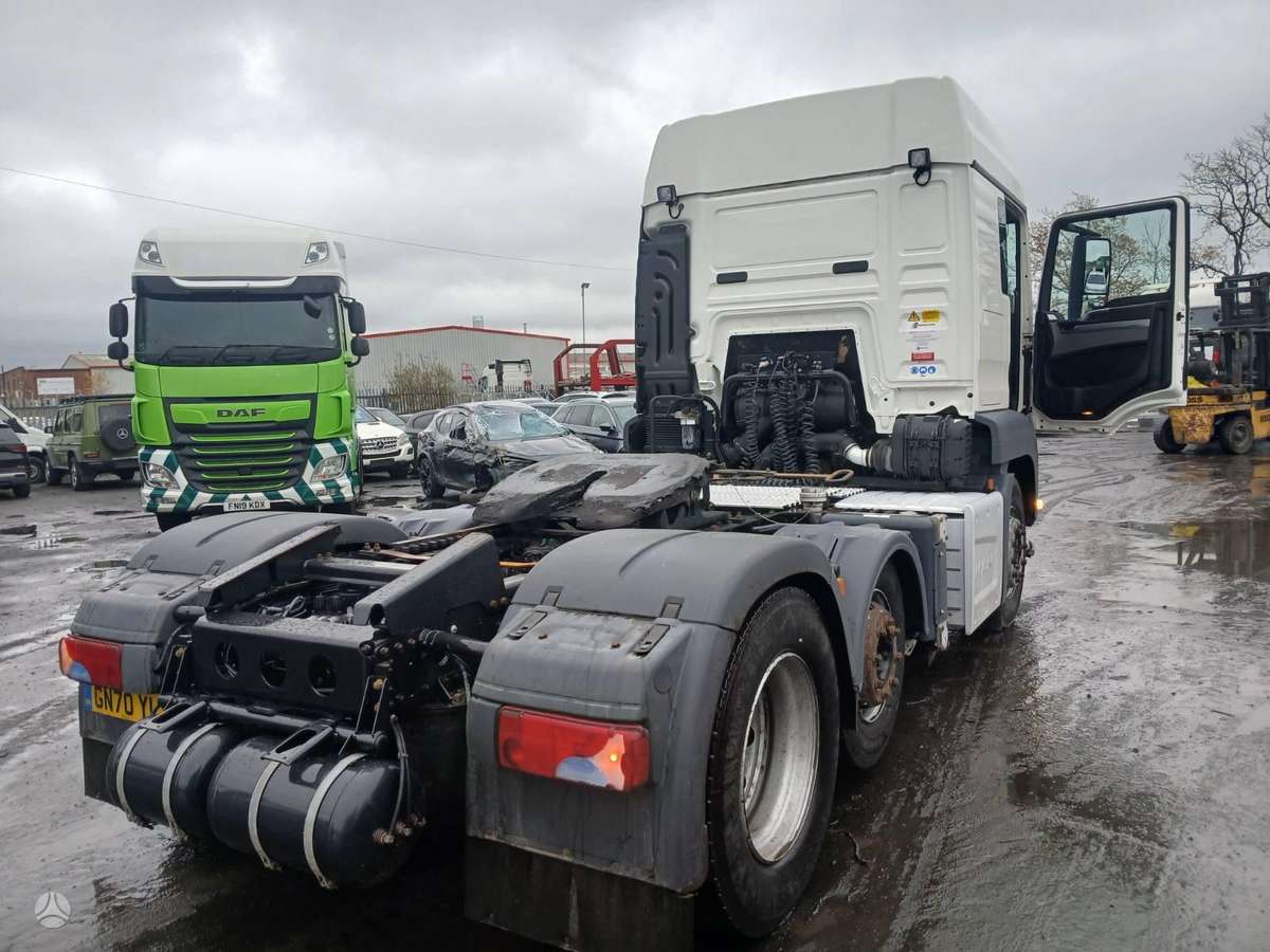 MAN TGS 24.470, double sleeper