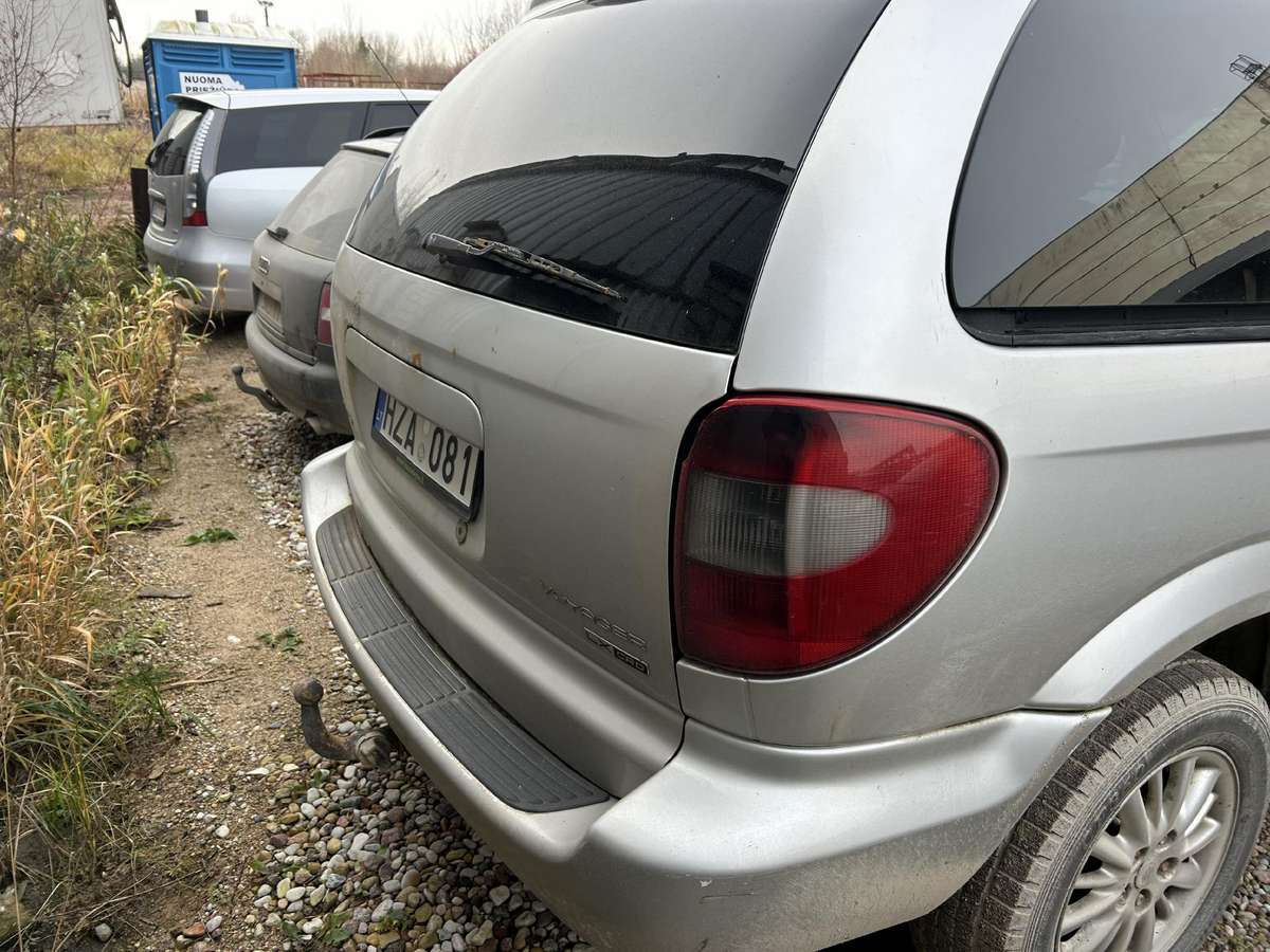 Chrysler Voyager Dalis pristatome