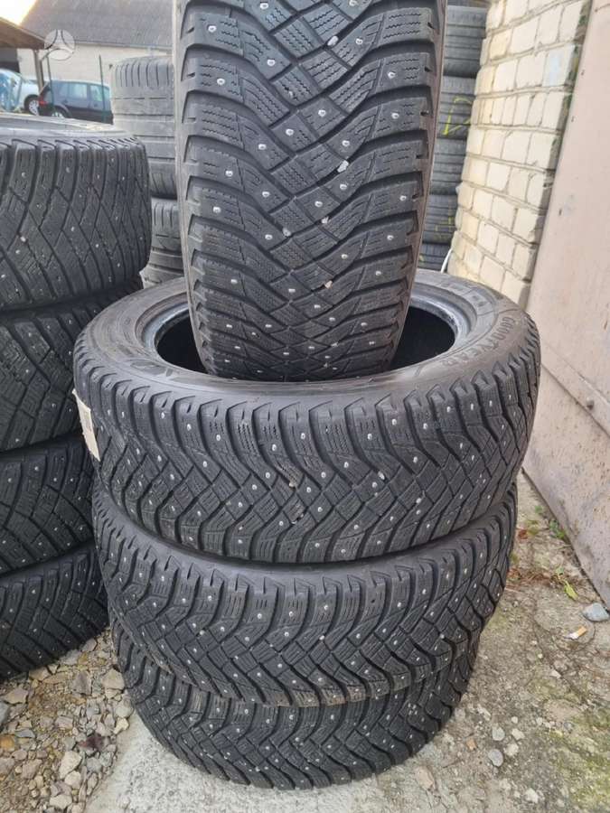 Goodyear, žieminės 225/55 R18