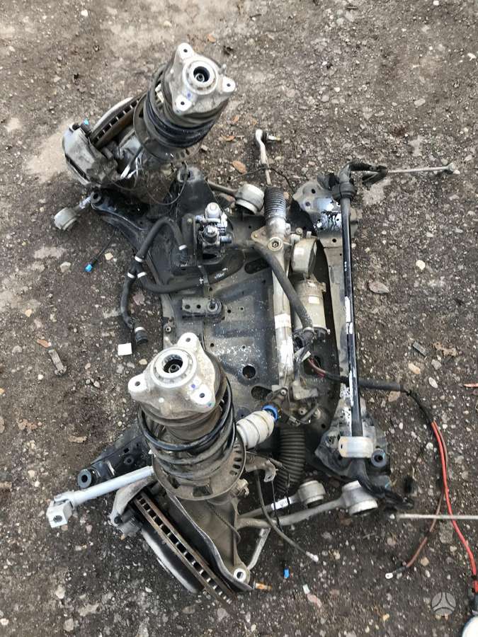BMW iX3 kėbulo dalys