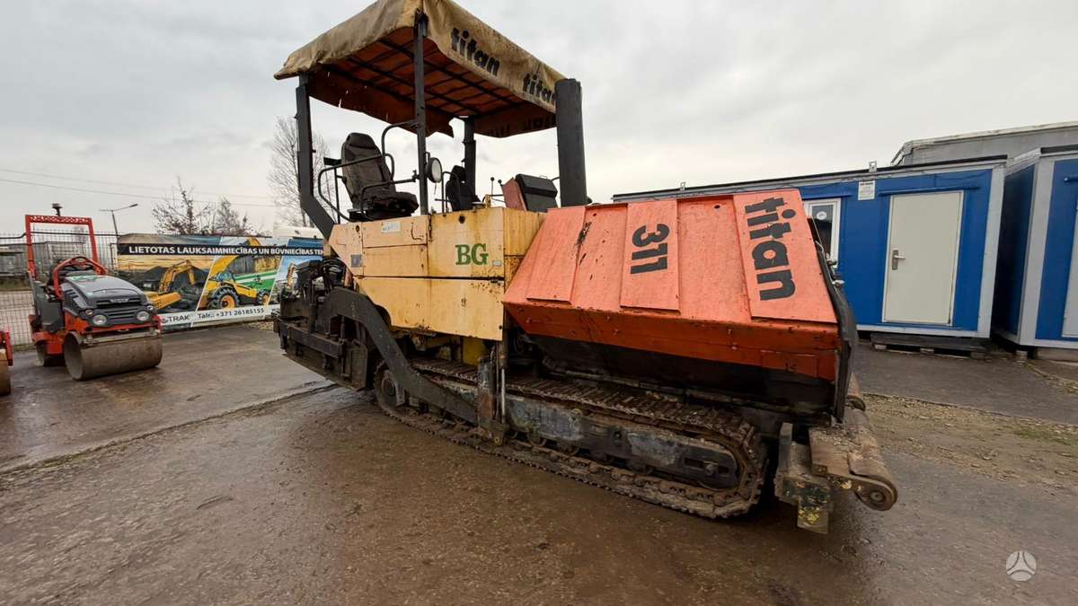 ABG Titan 311, kelių tiesimo mašinos