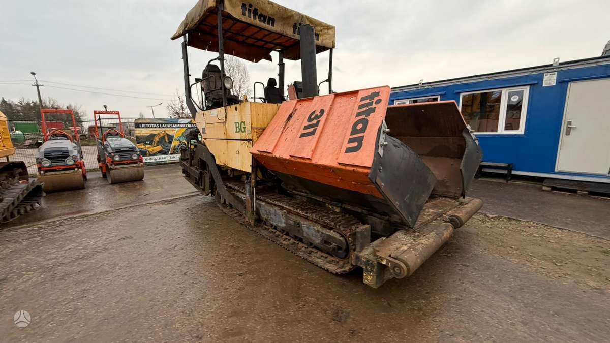 ABG Titan 311, kelių tiesimo mašinos