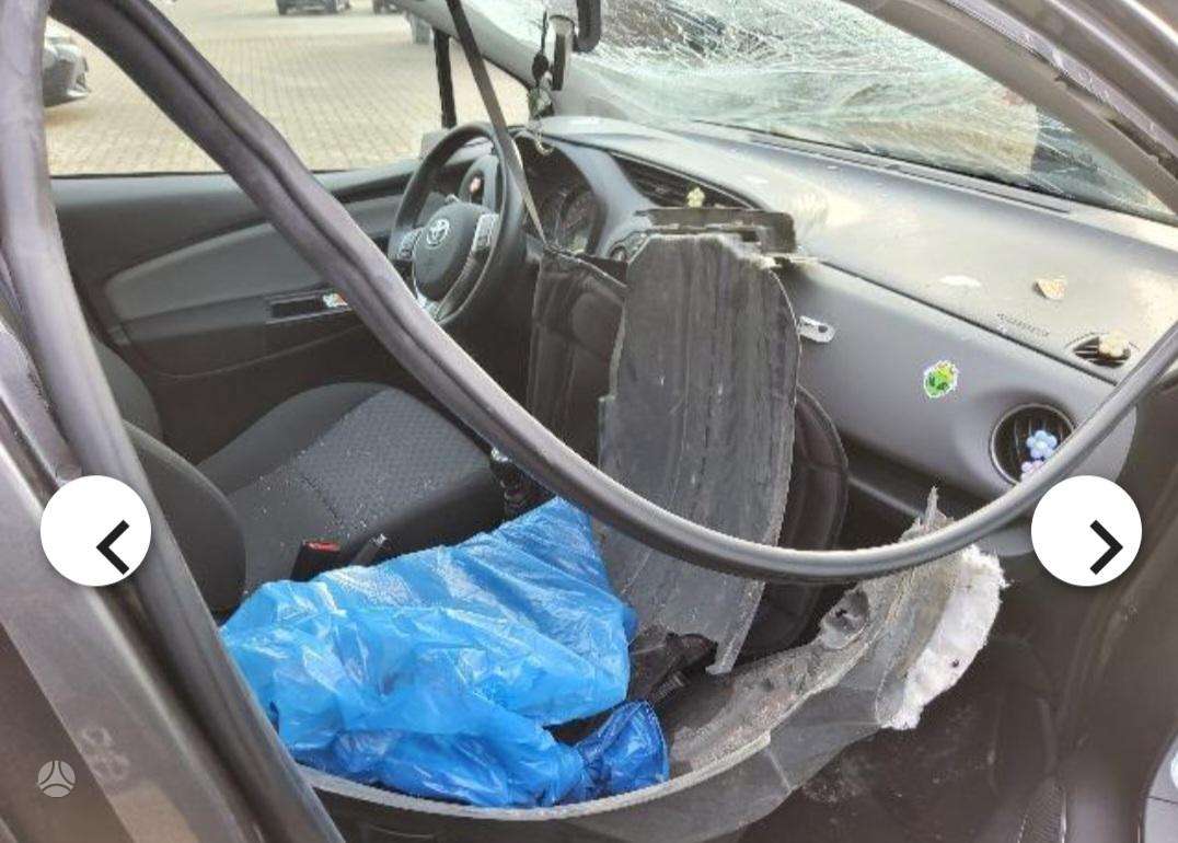Toyota Yaris детали кузова