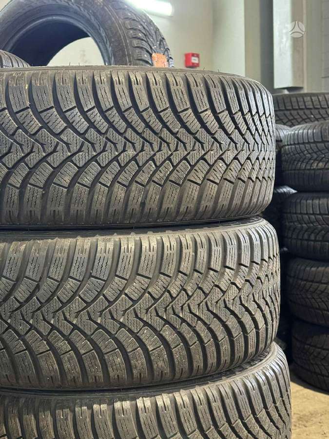 Falken EUROWINTER HS01 | 4 VNT., winter 215/45 R16