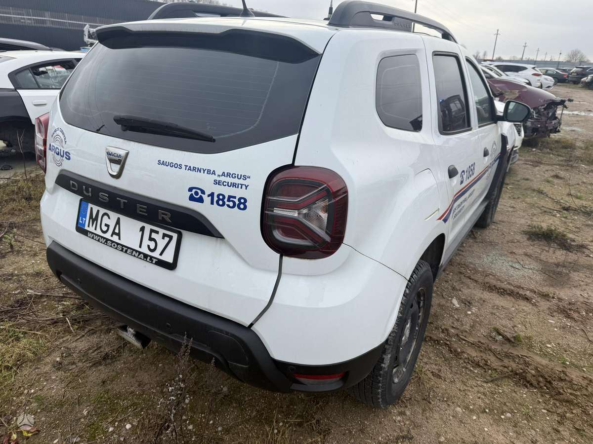Dacia Duster dalimis