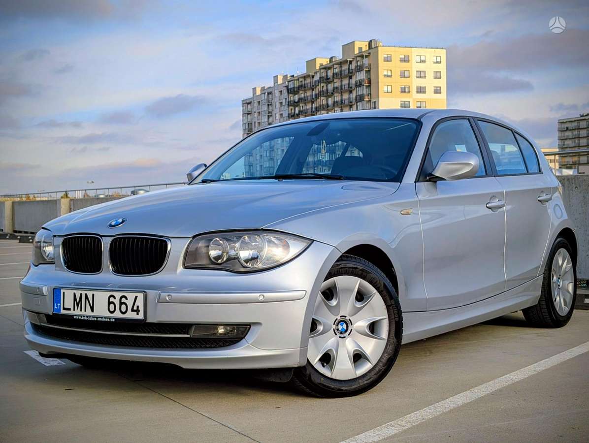 BMW 118, 2.0 l., hatchback