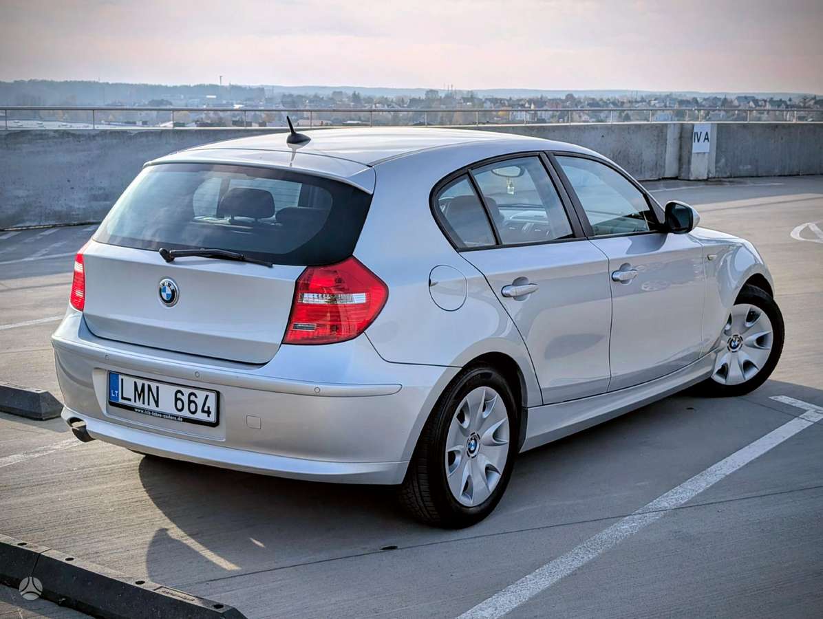 BMW 118, 2.0 l., hatchback