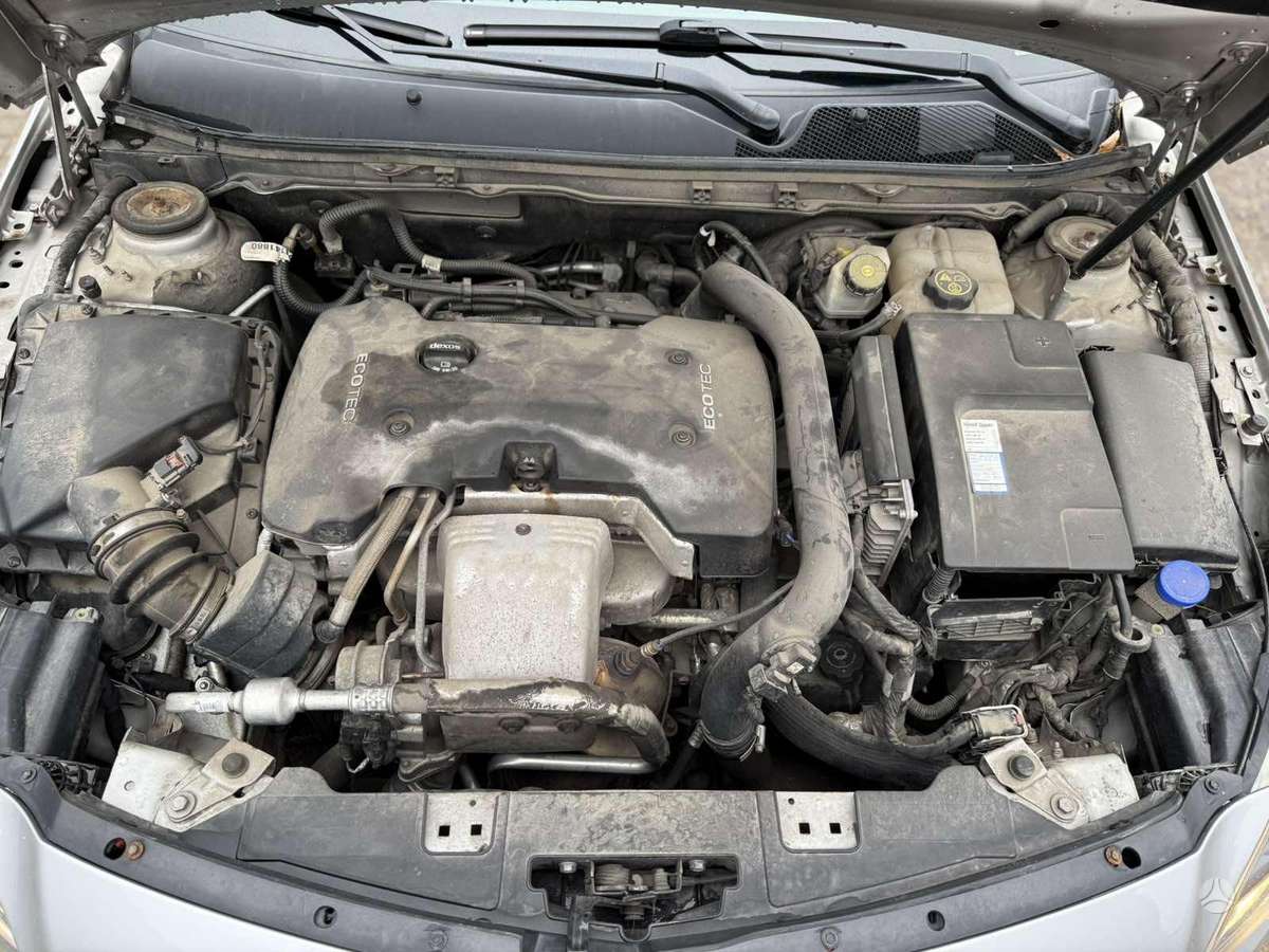 Opel Insignia, 2.0 l., Седан