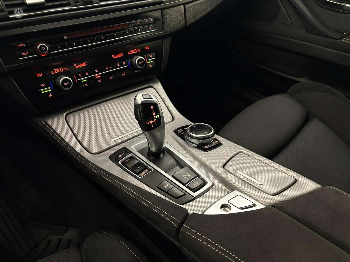 BMW 520, 2.0 l., Седан