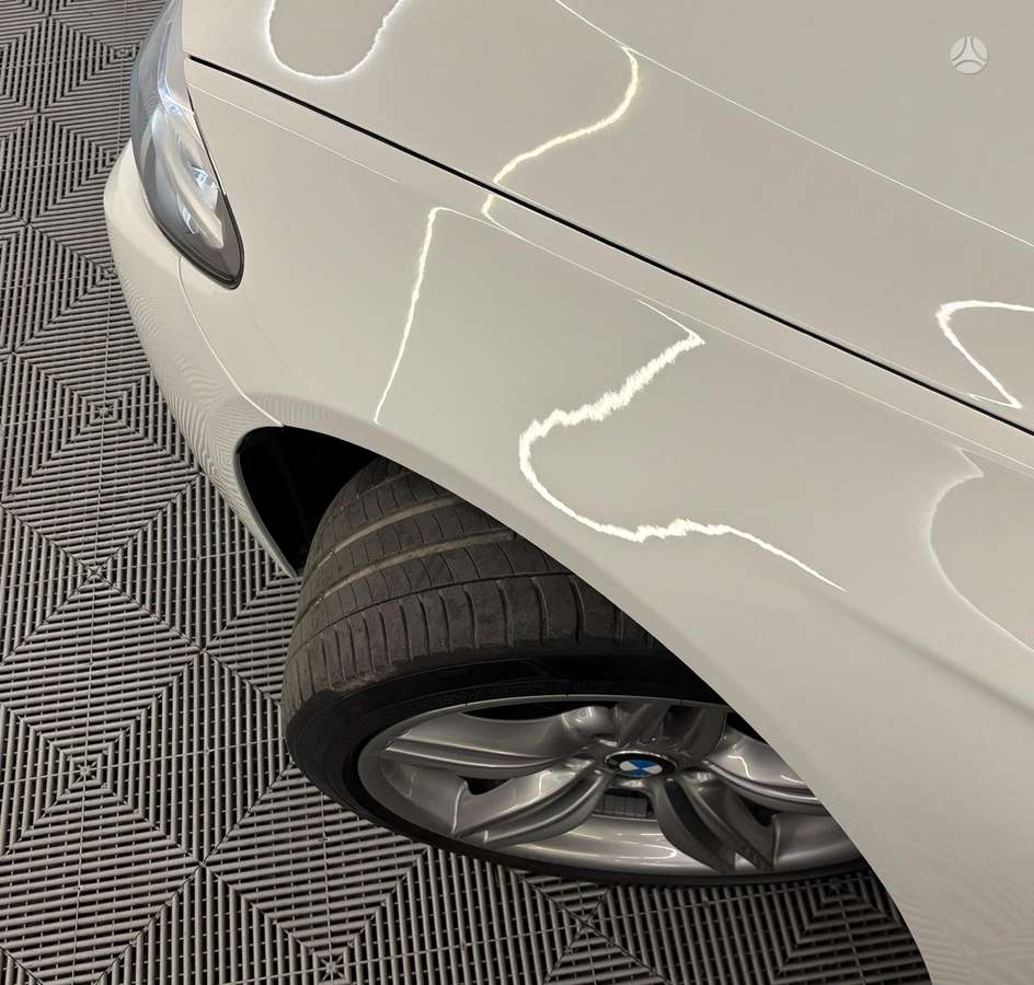 BMW 520, 2.0 l., Седан