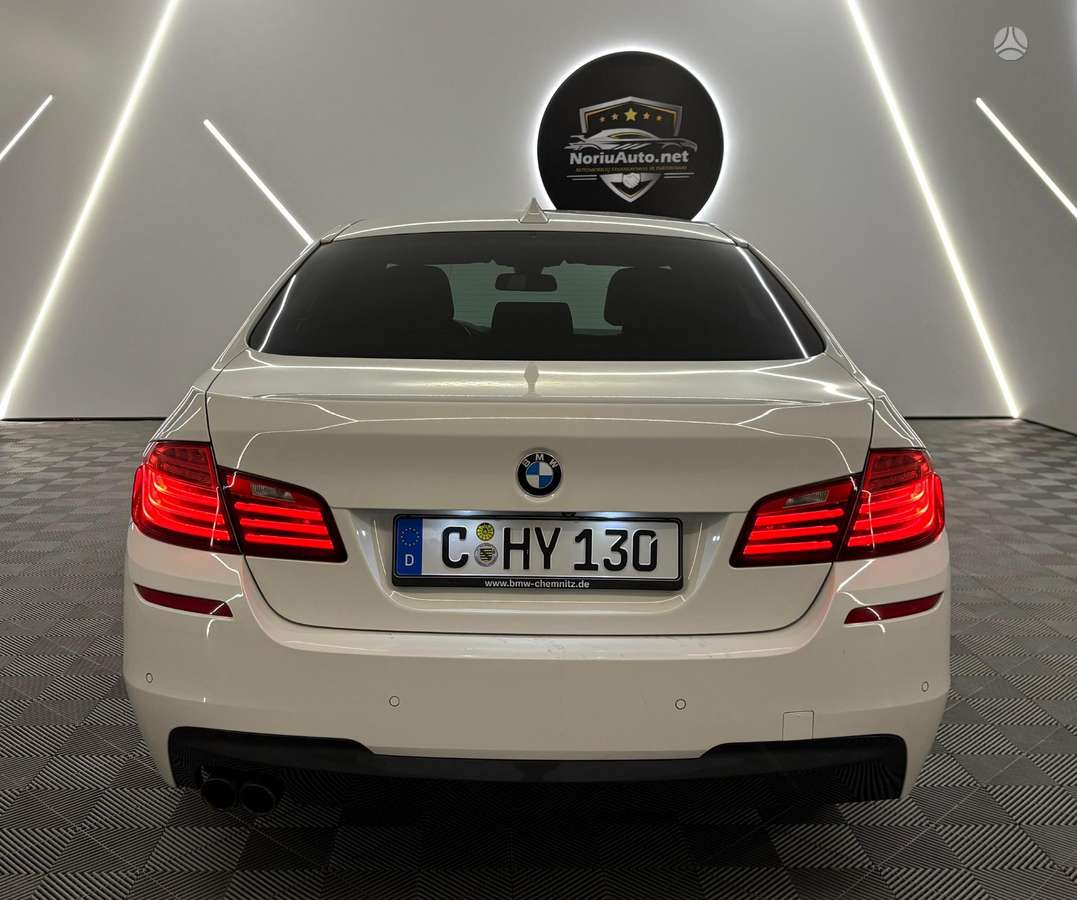 BMW 520, 2.0 l., Седан