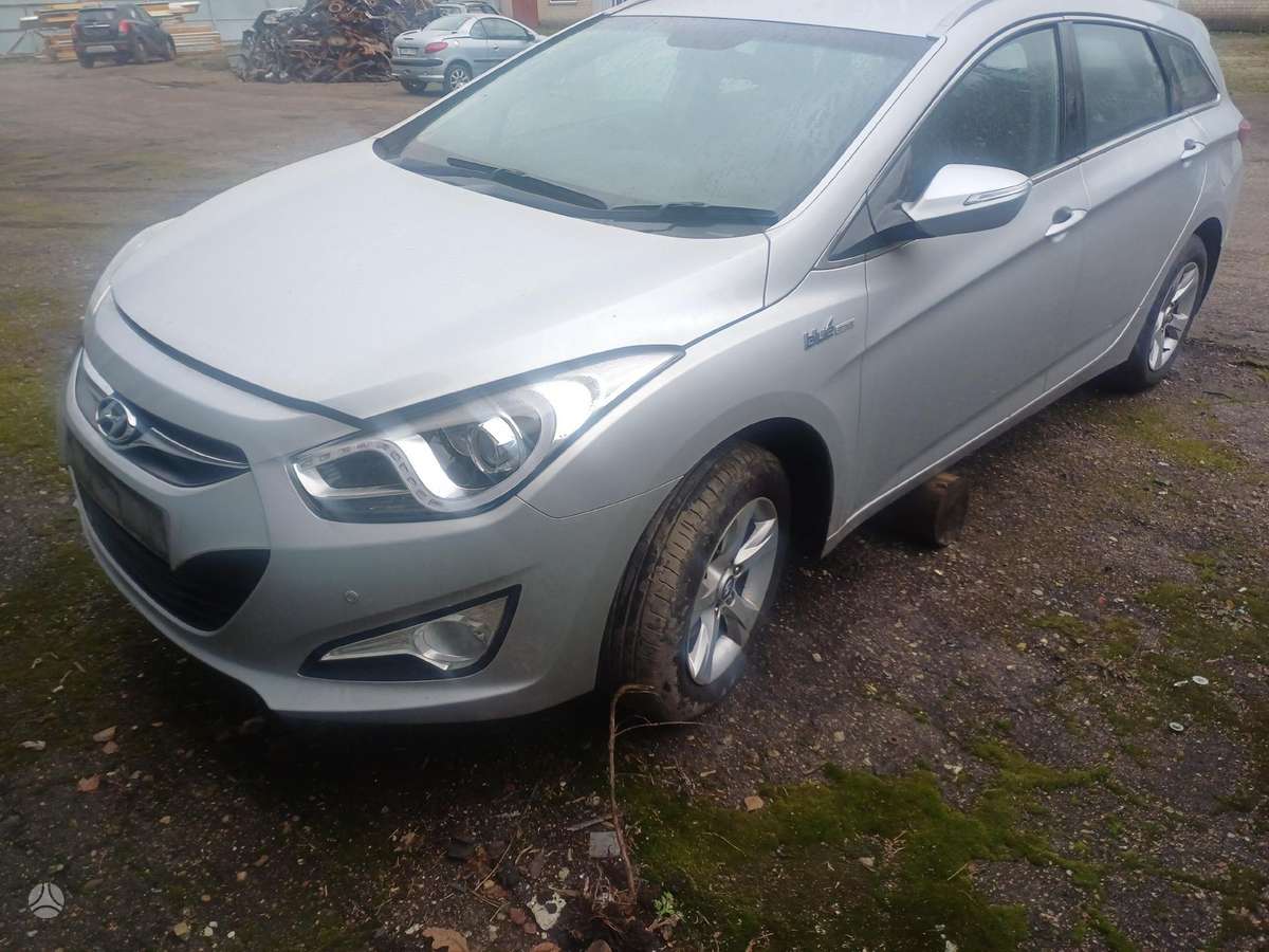 Hyundai i40 dalimis. Color code n3s