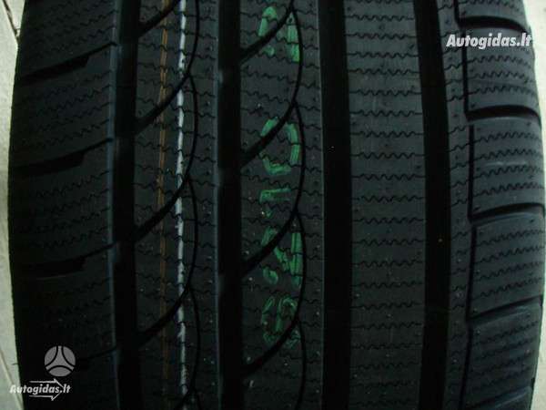 -Kita-, зимние 235/40 R18