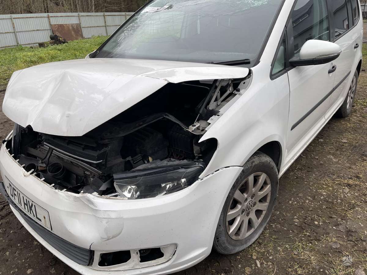 Volkswagen Touran по частям