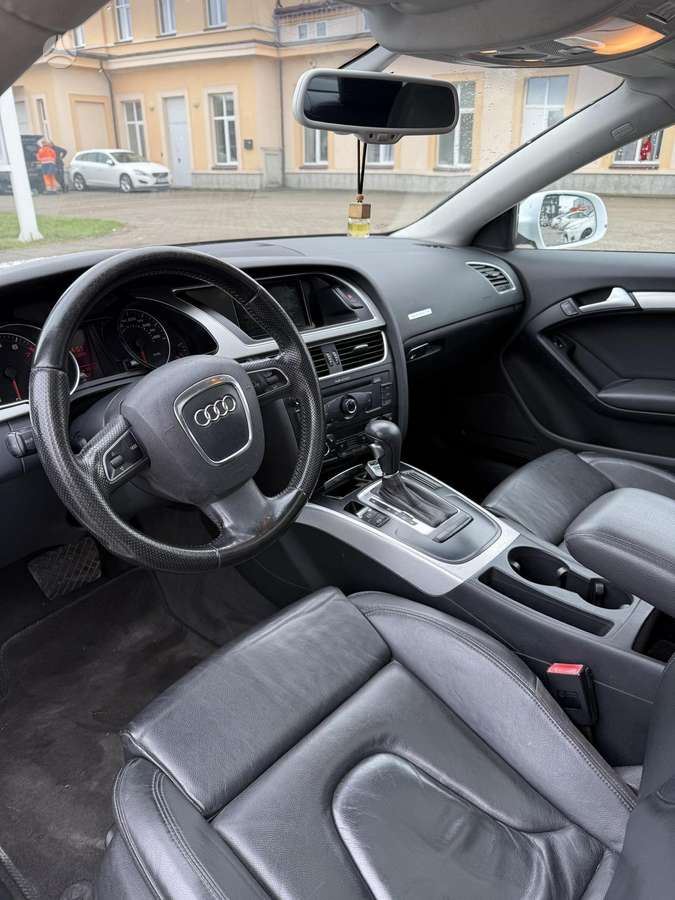 Audi A5, 2.0 l., coupe