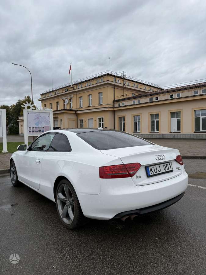 Audi A5, 2.0 l., coupe