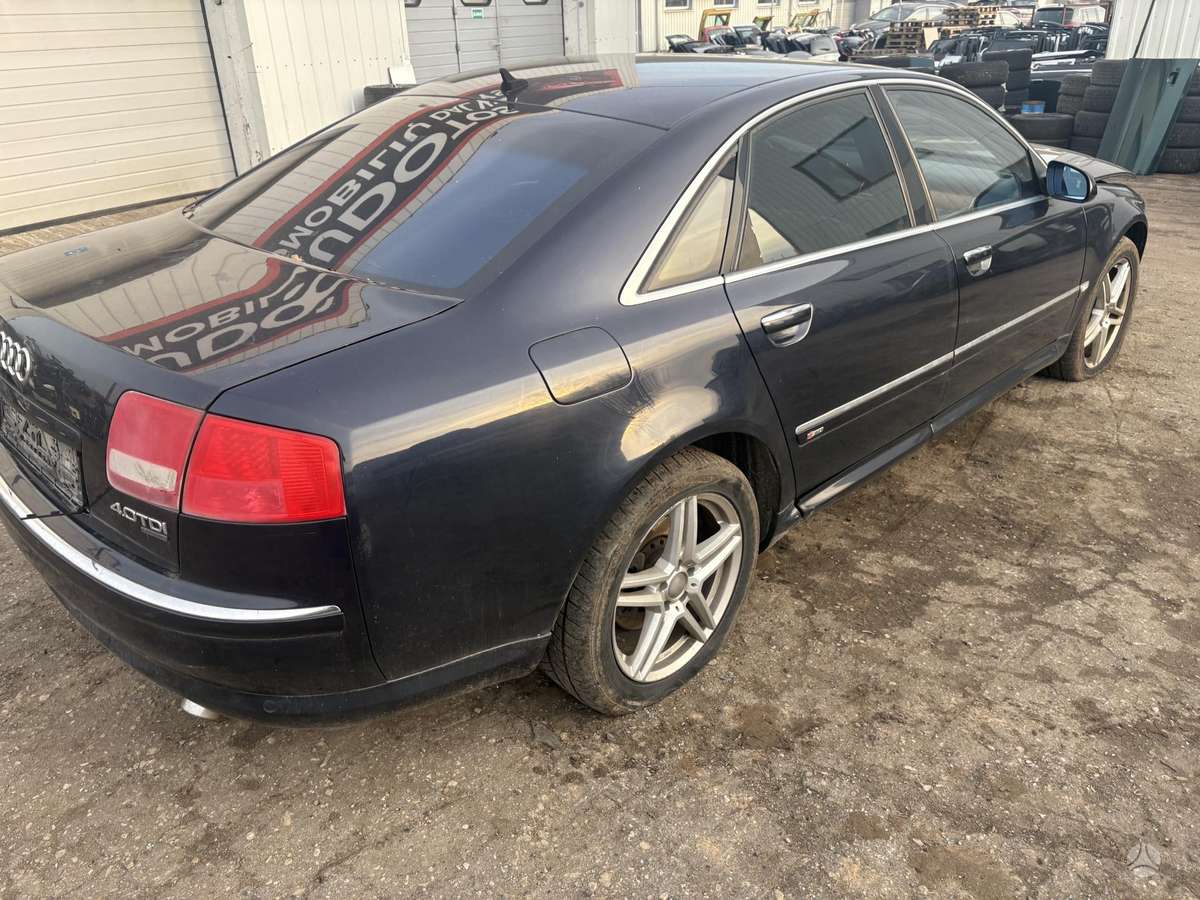 Audi A8 37068366700