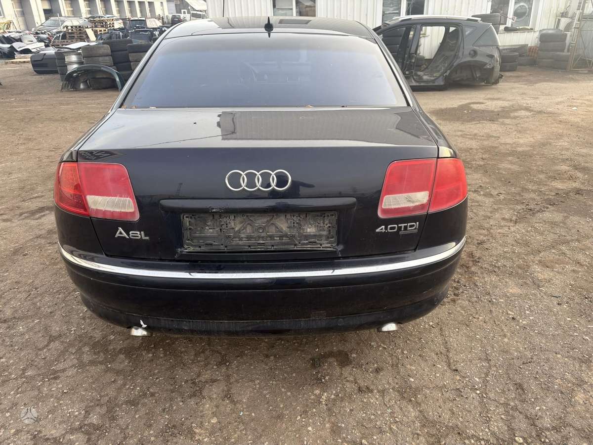 Audi A8 37068366700