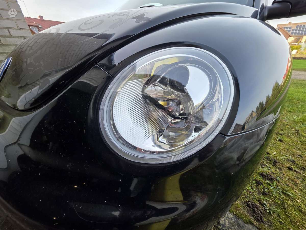 Volkswagen Beetle, 1.6 l., hatchback