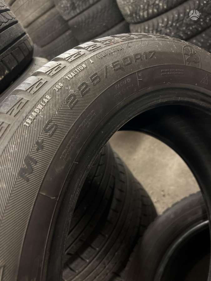 Goodyear Vector 4 Seasons, universalios 225/50 R17