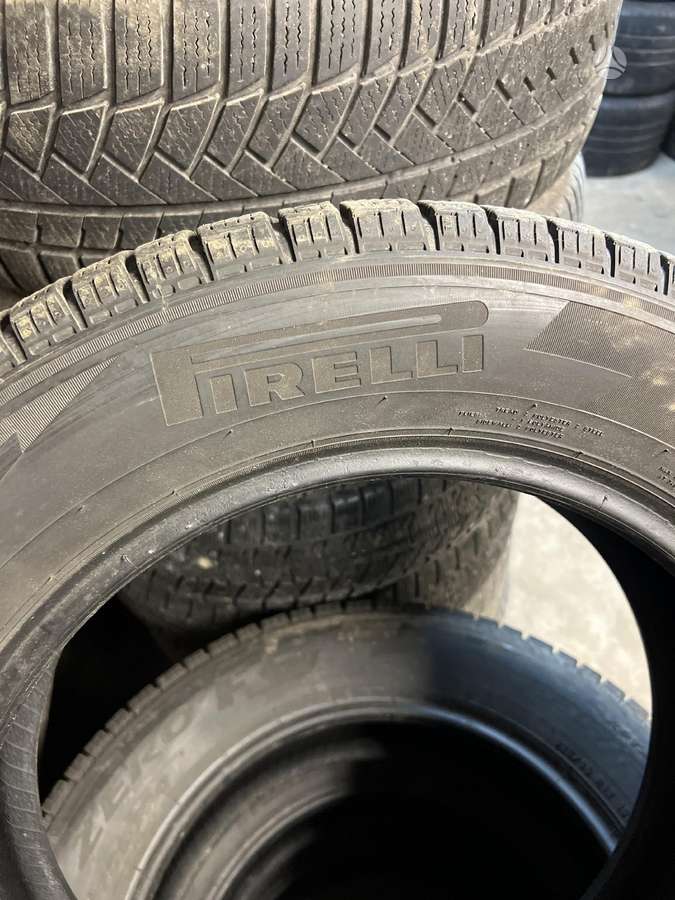 Pirelli ICE ZERO TM, winter 225/60 R17