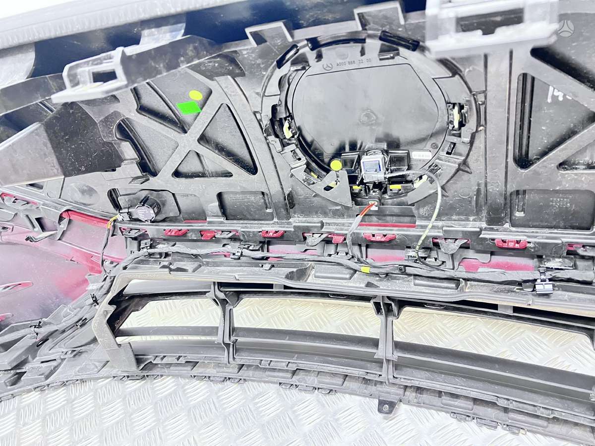 Mercedes-Benz EQE kėbulo dalys