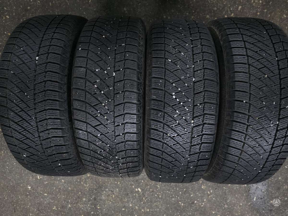 Continental, зимние 205/60 R16