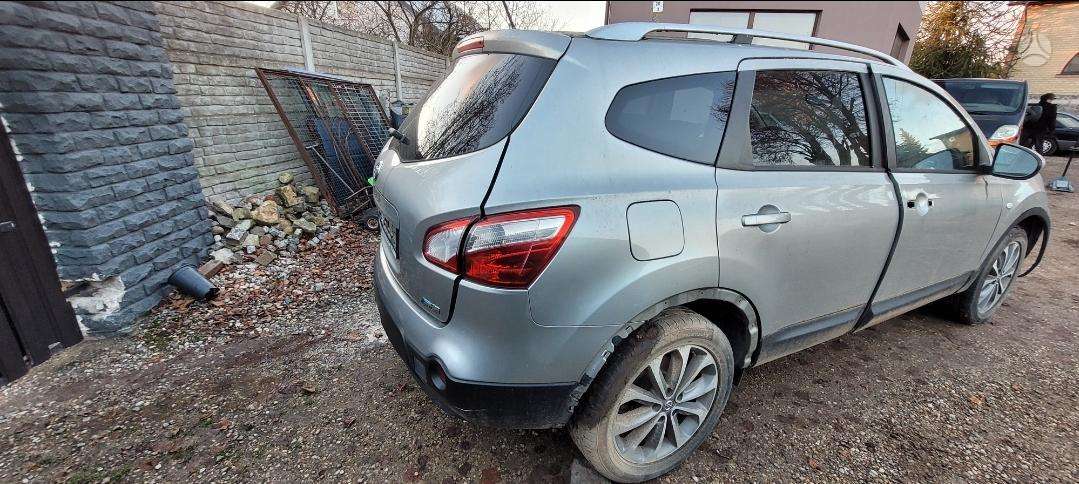 Nissan Qashqai+2