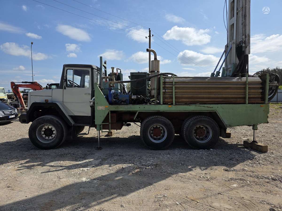 -Kita- FRASTE FS300, drilling machine