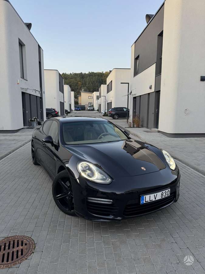 Porsche Panamera - 2