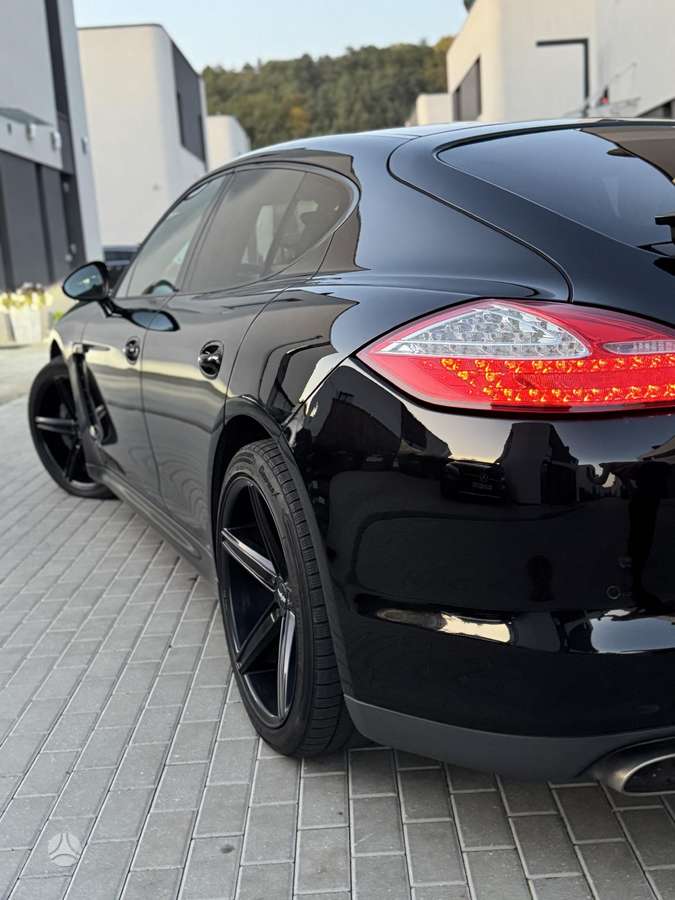 Porsche Panamera, 3.0 l., Седан