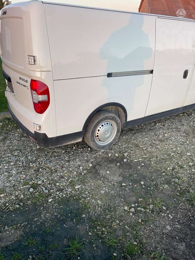 Maxus eDeliver 3, cargo van