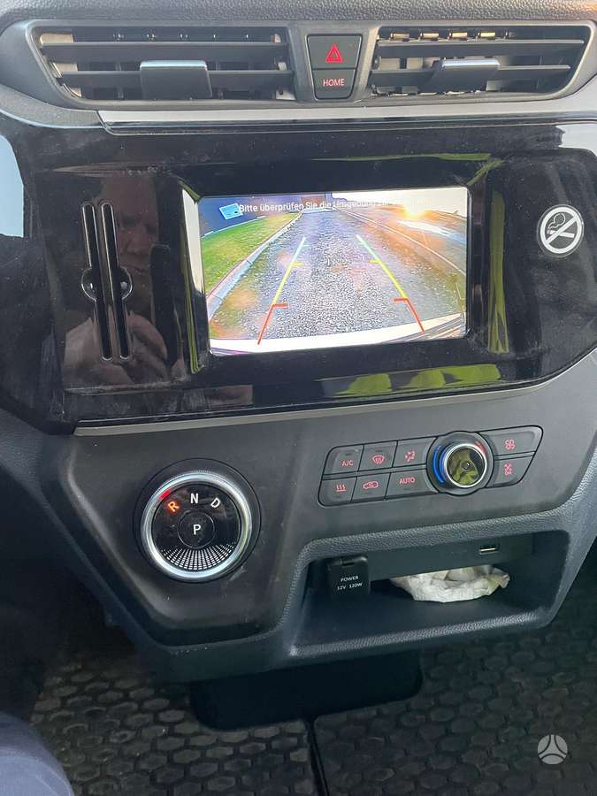 Maxus eDeliver 3, cargo van