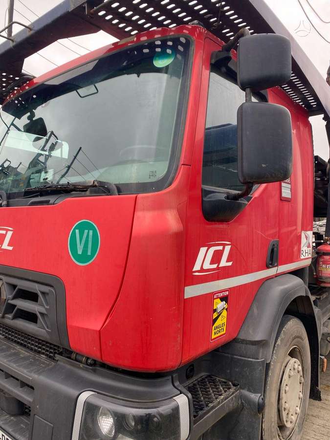 Renault D18, auto transporters