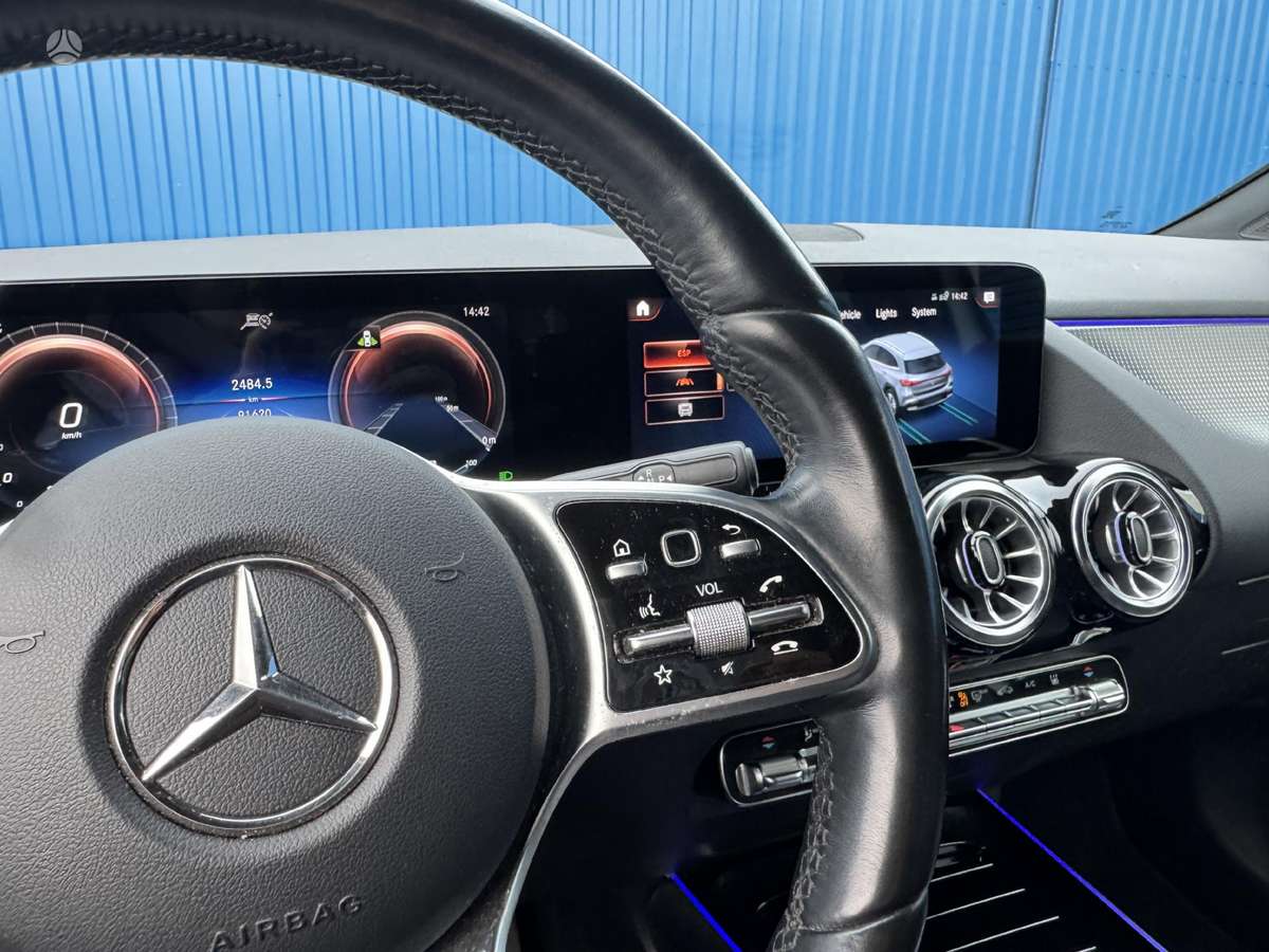 Mercedes-Benz EQA, 74 kWh, hatchback