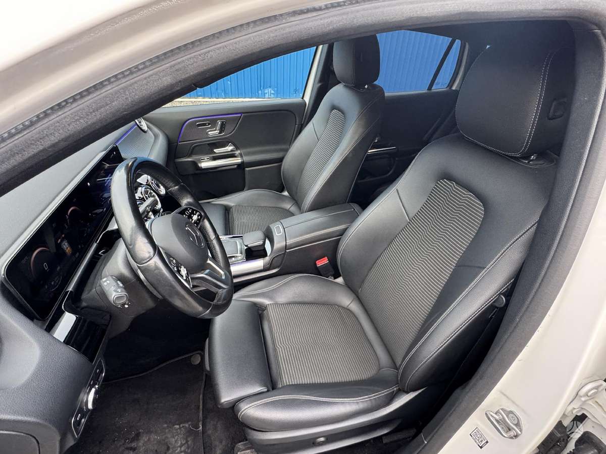 Mercedes-Benz EQA, 74 kWh, hatchback