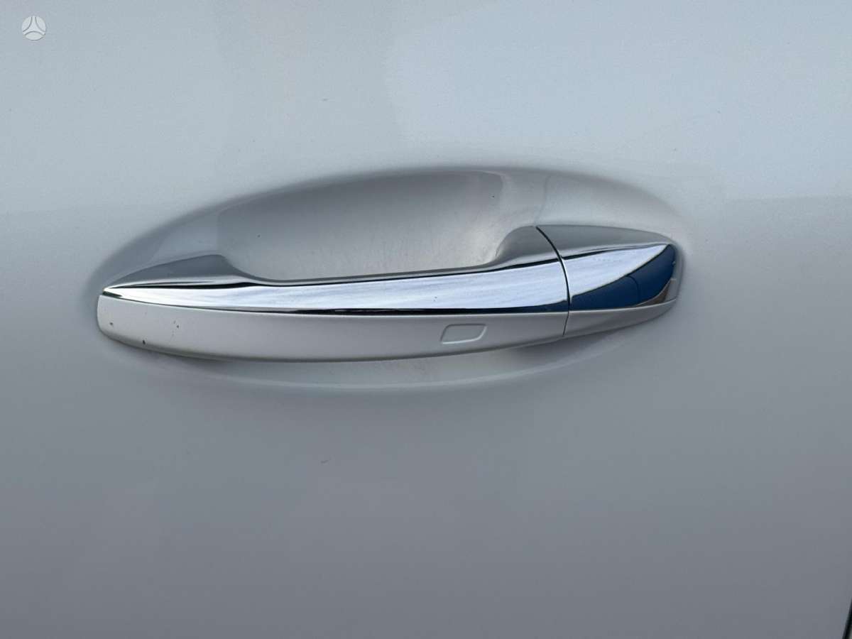 Mercedes-Benz EQA, 74 kWh, hatchback
