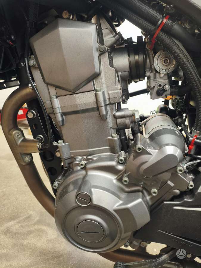 Yamaha XT (Tenere) 660cc, supermoto