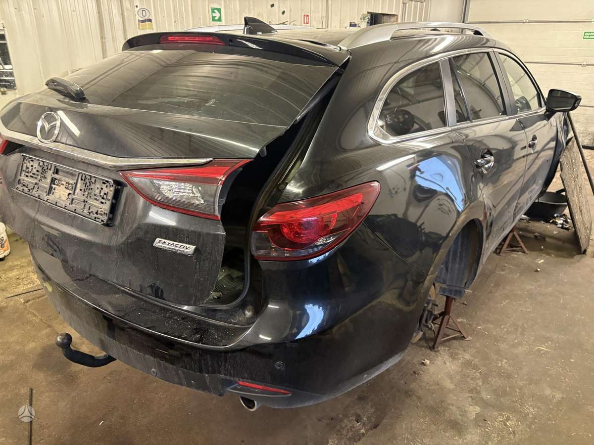 Mazda 6 37068366700