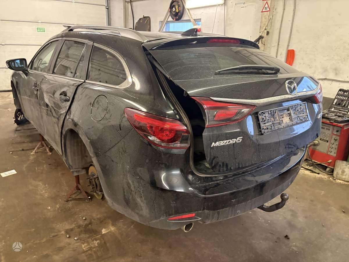 Mazda 6 37068366700